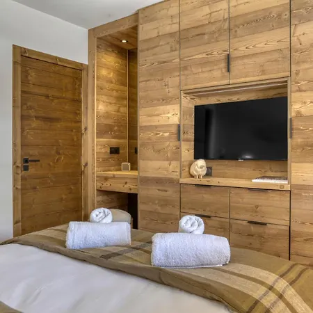 L'alezan I Proche Du Centre De